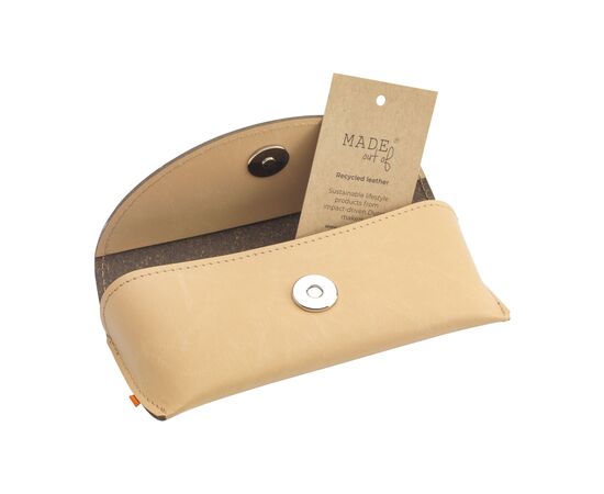 Recycled Leather Sunglasses Pouch brillenkoker Beige - Made Out Of W30041