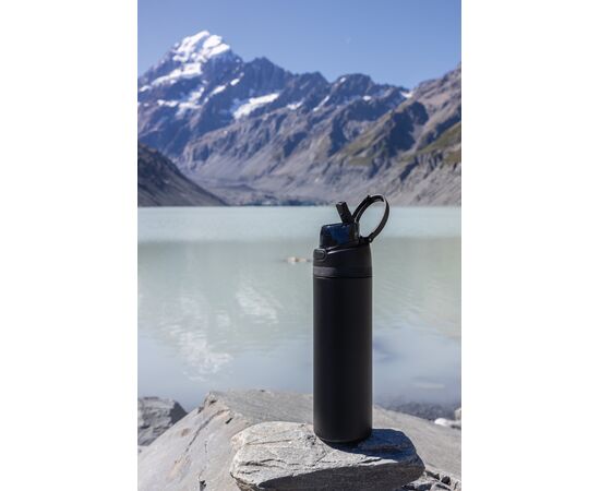 Omni Sip verschließbare Flasche aus RCS-reSteel, 720ml Schwarz - XD Collection P437.0801