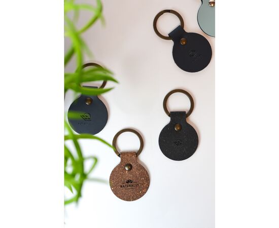 Recycled Leather Keyring Round Dark blue - Made Out Of W46332