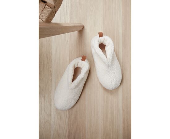 VINGA Santos kuschelige Hausschuhe aus RCS recyceltem PET Off white - Vinga V499201SM