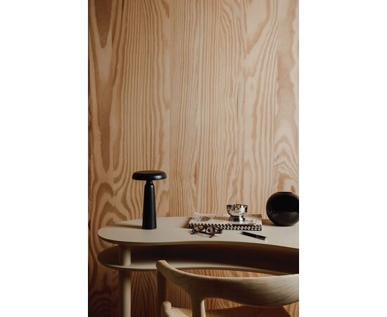 VINGA Avery RCS Tischlampe Schwarz - Vinga V5130401