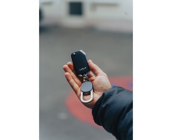 Keyfinder sleutelhanger met wereldwijd lokaliseren en USB C Zwart, Grijs - XD Collection P301.6301