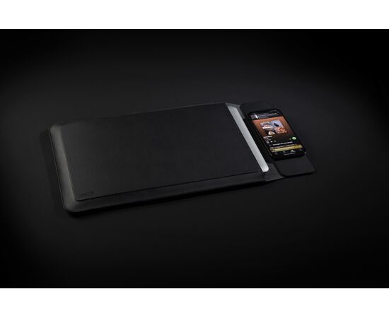 Swiss Peak 14-15,6 inch laptopsleeve met 15W magn. opladen Zwart - Swiss Peak P309.0701