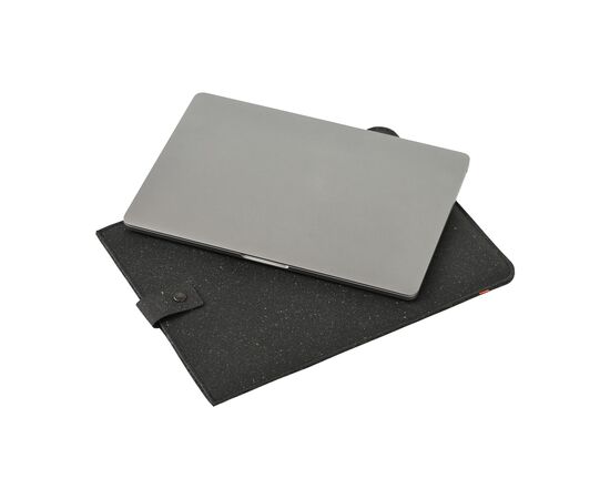 Recycled Leather Laptop Sleeve 14" Zwart - Made Out Of W49498 Recycled Leather Laptop Sleeve 14" Zwart - Made Out Of W49498