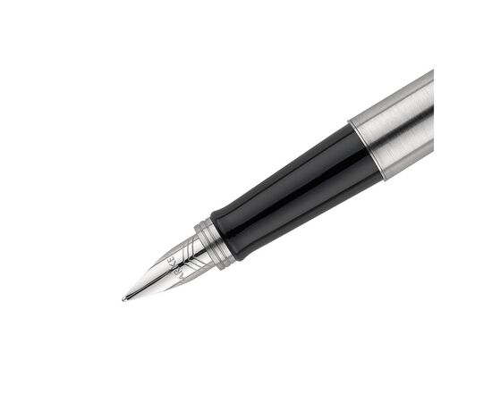 Parker Jotter Core vulpen Stainless -  9395.879.Blauwschrijvend Parker Jotter Core vulpen Stainless -  9395.879.Blauwschrijvend