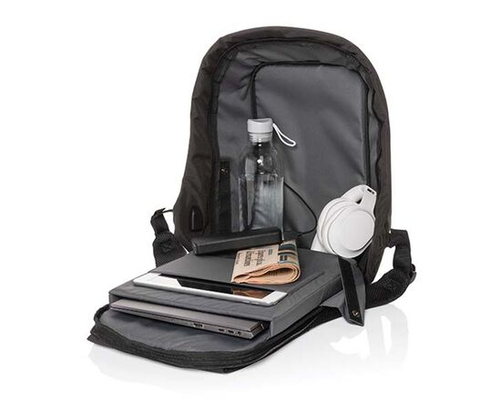 Swiss Peak AWARE™ anti-theft 15.6" laptop backpack Black - Swiss Peak P763.091