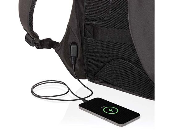 Swiss Peak AWARE™ anti-theft 15.6" laptop backpack Black - Swiss Peak P763.091