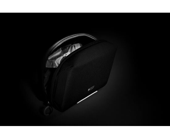 Swiss Peak AWARE™ Tech-Pouch PVC free Schwarz - Swiss Peak P820.391