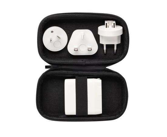TravelCharge Pro Reiseladegerät mit USB-C aus RCS rec. ABS Weiss, Schwarz - XD Collection P821.0203