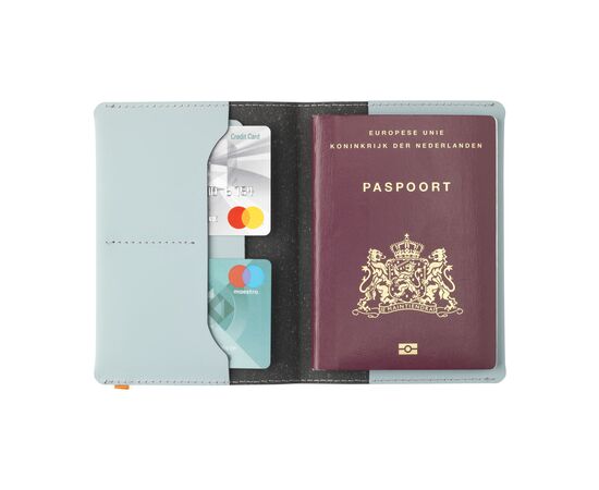 Recycled Leather Passport Holder Light blue - Made Out Of W14031